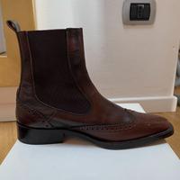 Stivaletto chelsea con dettagli brogue da uomo