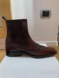 Stivaletto chelsea con dettagli brogue da uomo