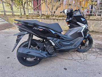 KEEWAY/BENELLI CYCLONE RT1 125cc LIQUID COOLED