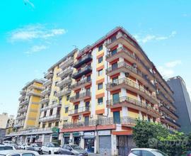 Ampio Appartamento 4 vani con Garage Catania Zona