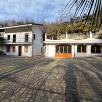 VILLA A SCHIERA D'ANGOLO A RUBIANA