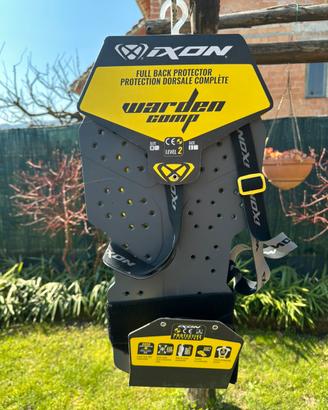 Paraschiena moto Ixon