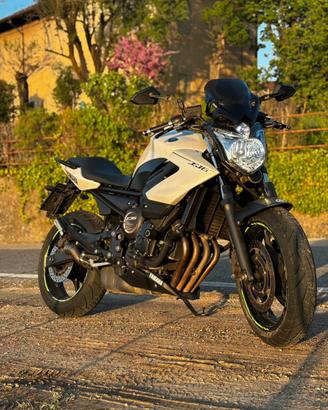 YAMAHA XJ6 600cc 2013 NAKED