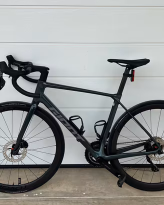 Giant TCR Advanced 1 kom (2025)