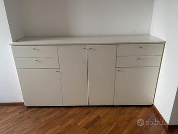 Credenza / madia moderna con cassetti e antine