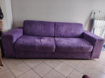 Divano letto tre posti 