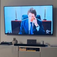 TV Samsung 55  con imballo + staffa inclusa nuova