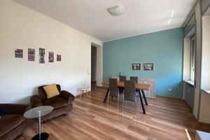 Via Umberto I-ristrutturato ammobiliato di 75 mq