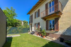 CASA SINGOLA CON DEPANDANCE