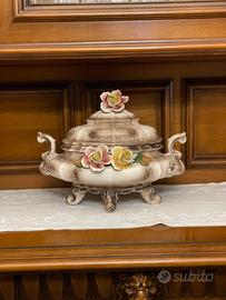 Soprammobile zuppiera originale CAPODIMONTE