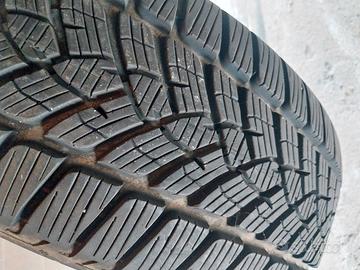 4 gomme invernali 215/60/17 96H Fulda