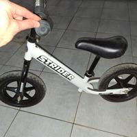 bicicletta senza pedali
