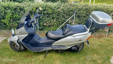 Suzuki Burgman AN 250