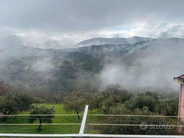 Rutino, porzione di fabbricato con garage, cantina