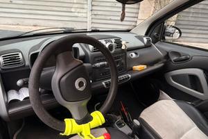 SMART FORTWO 2009 – NERA – INTERNI IN PELLE