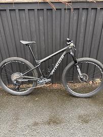 Specialized epic wc expert 2025