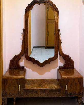 Toeletta Antica Art Déco in Radice di Noce