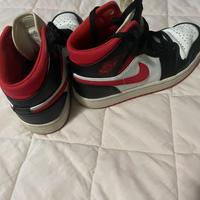 Air jordan mid