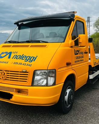 Carroattrezzi soccorso stradale VW Comear patenteC