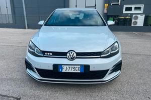 VOLKSWAGEN GOLF 7 