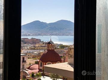 MONOLOCALE A NAPOLI