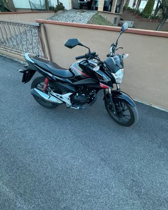 Honda CB125F