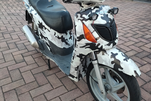 Honda SH 150 mimetico