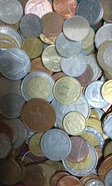 Lotto di 130 monete internazionali, (no Italia)