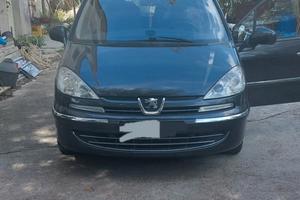 Peugeot 807