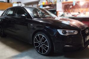 Audi A3 TDI 110cv S-Line *OK NEOPATENTATI*