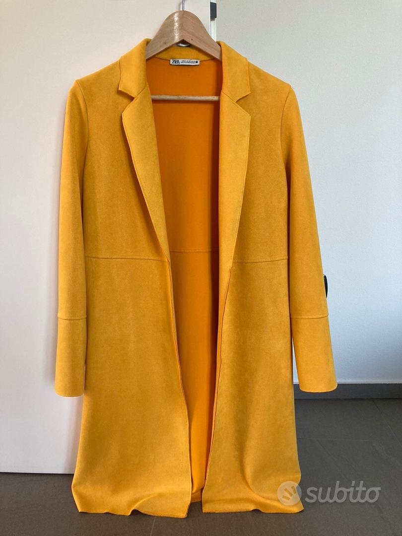 Giacca lunga gialla Zara Abbigliamento e Accessori In vendita a Milano