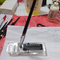 PORTAPENNE CON MOLLA FERMACARTE E CALENDARIO LED