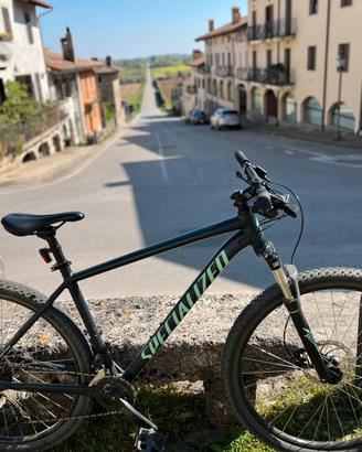 Mtb Spezialized Rockhopper 2023