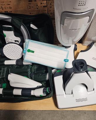 folletto VK 220 S usato  kit completo di tutto 