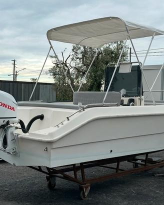 BARCA A MOTORE OPEN 5,70m (motore Honda 40hp)