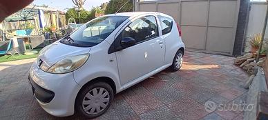 Peugeot 107 per Neopatentati -  Toyota Aygo e 106