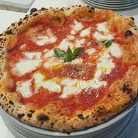 Pizzaiolo disponibile per stagione