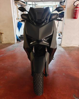 YAMAHA  X-MAX 300