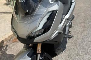 Honda  ADV 350 solo 2000 km anno 2023!