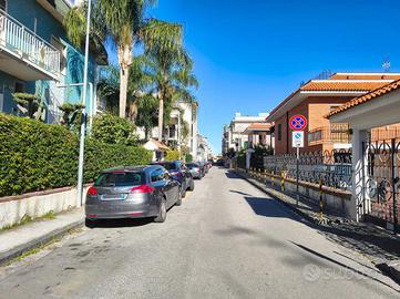 3 LOCALI A POMIGLIANO D'ARCO