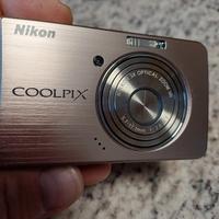 nikon coolpix s520 8MP 3x zoom