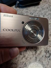 nikon coolpix s520 8MP 3x zoom