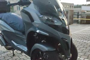 Piaggio mp3 400 HPE sport