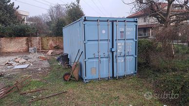 Container box