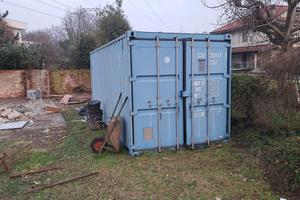Container box