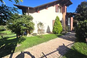 VILLA SINGOLA A SANT'OMOBONO TERME