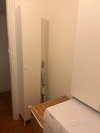 Due Mobili bagno / lavanderia (sopra lavatrice)