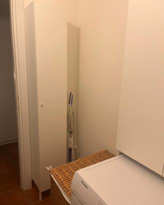 Due Mobili bagno / lavanderia (sopra lavatrice)
