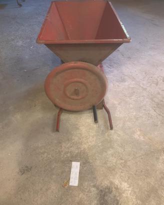 Macina deraspatrice manuale