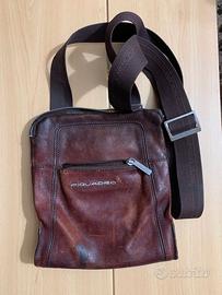 Borsa a tracolla Piquadro in pelle marrone